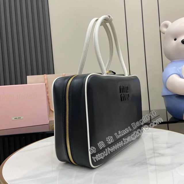 MIU MIU專櫃繆繆最新款公事包小牛皮手提包 jh2869型號：5BB117